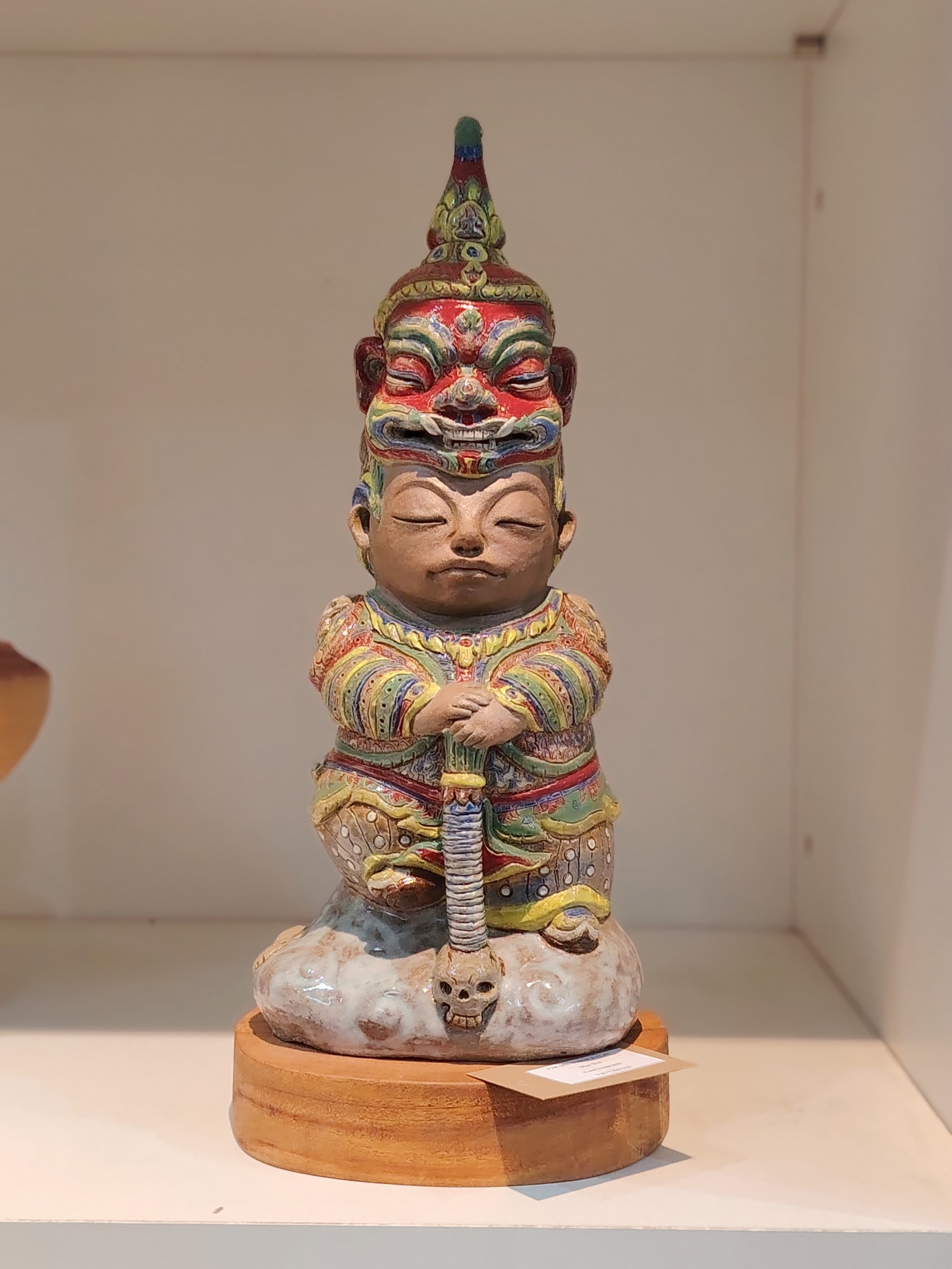 ตุ๊กตาเซรามิกยักษ์ลายไทย