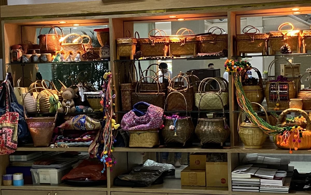 ร้านจำหน่ายผลิตภัณฑ์